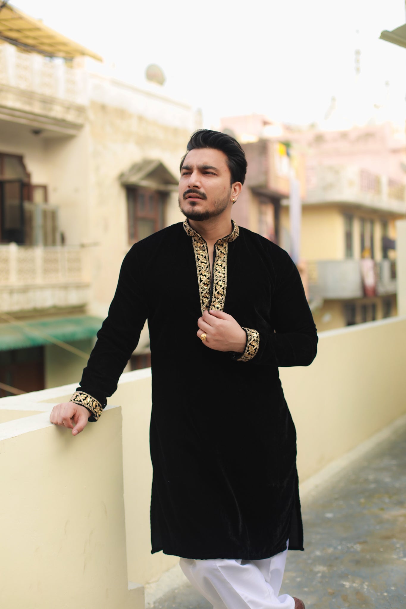 ‘Saheb’ Velvet kurta pyjama Set♠️