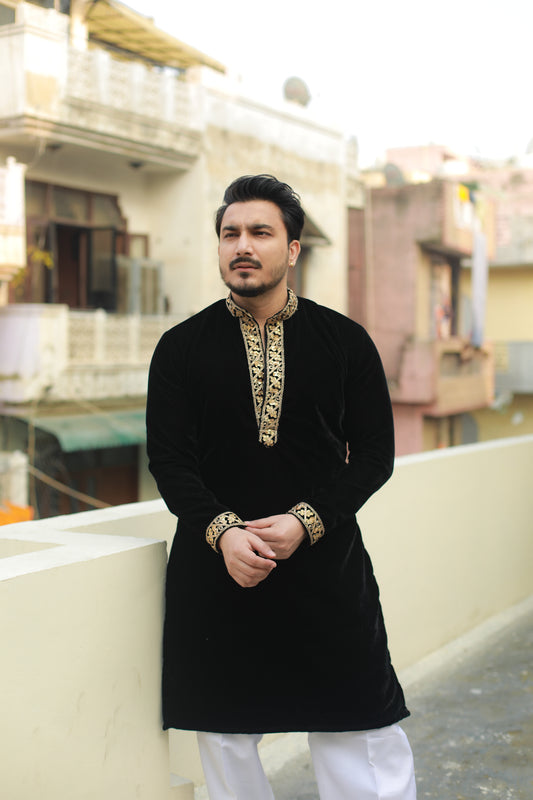 ‘Saheb’ Velvet kurta pyjama Set♠️