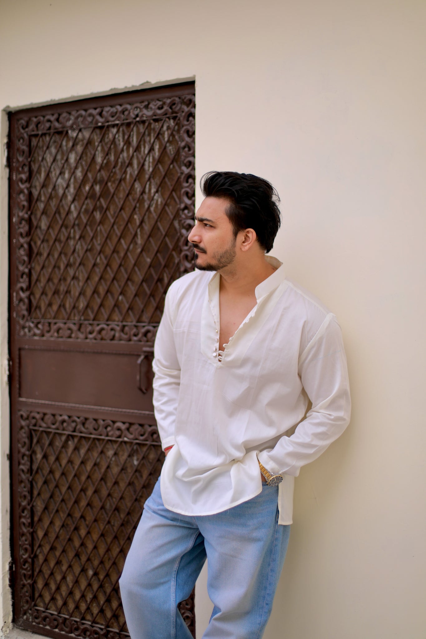 ‘Parinda’ off White Short Kurta