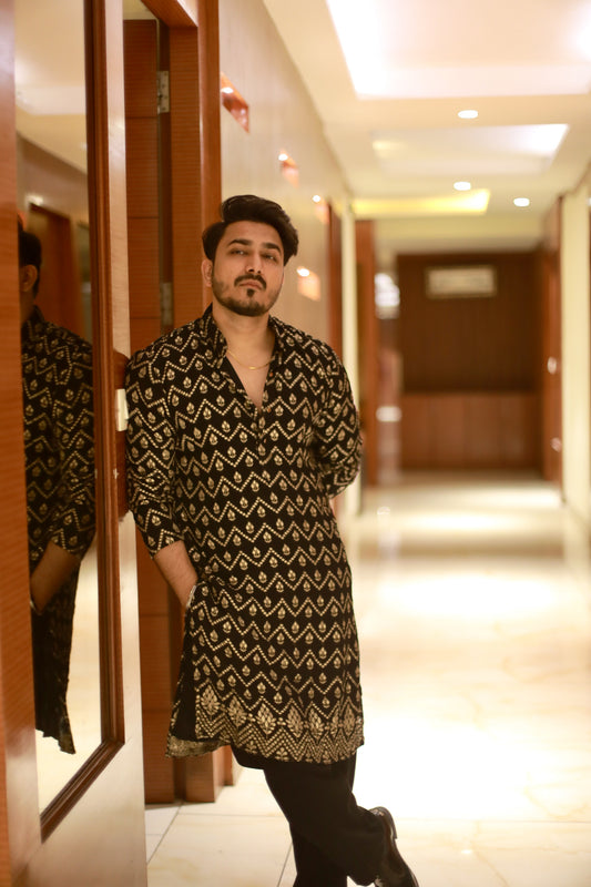 ‘Nayaab’ kurta pyjama Set